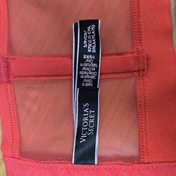 Victoria's Secret Very Sexy Bustier Bra Sz S Red Lace Coquette Whimsigoth - Picture 7 of 10